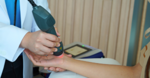 การบำบัดด้วยแสงเลเซอร์กำลังสูง (High Power Laser Therapy)